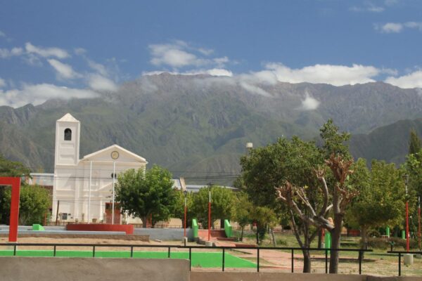 Iglesia de Anillaco